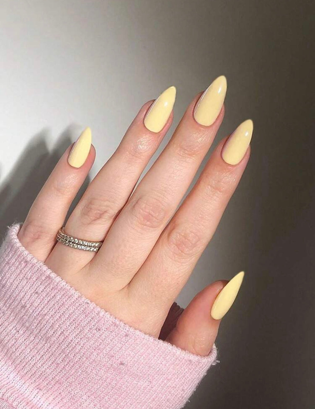 Ton yellow